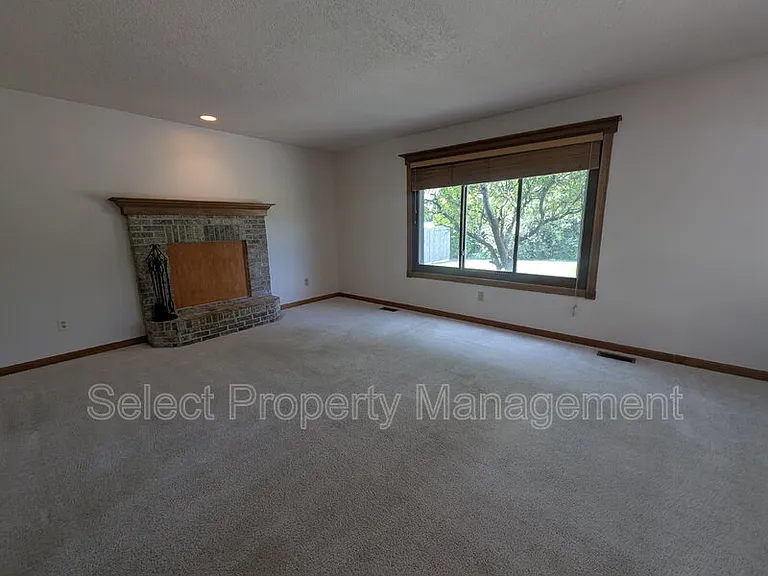10931 Smokey Ridge Pl — Photo 7