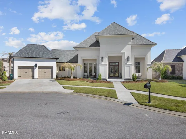 102 Rue De Nimes, Broussard, LA 70518