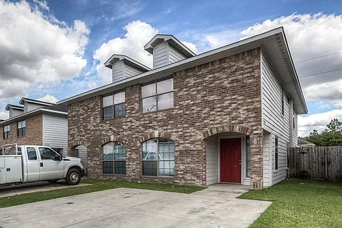 10610 Pine Landing Dr #B Photo 1
