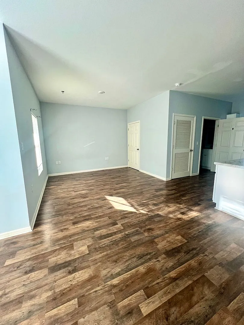 Gamble St Apartments — Photo 4