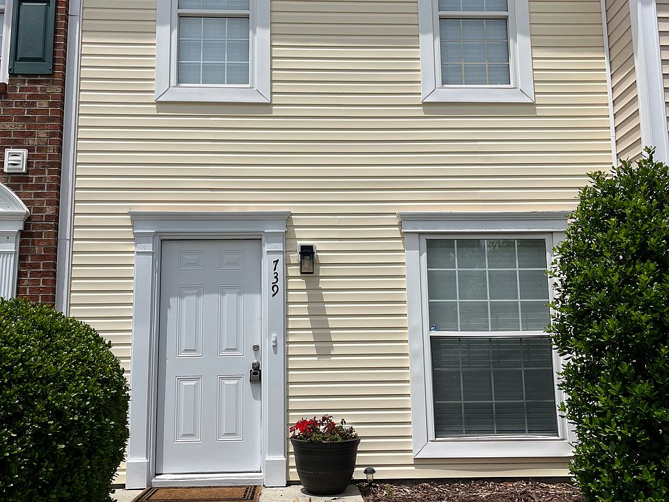 1st image of 739 Sunseeker Dr