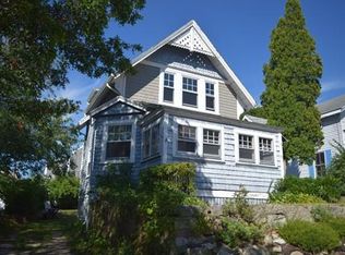 15 3rd St, Wareham, MA 02571