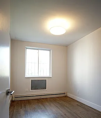 Rented by Arvik Group Real Estate | media 19