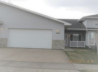 3504 10th St SW #B-2, Minot, ND 58701