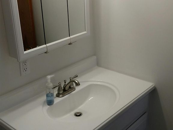 All new accommodations in the bathroom