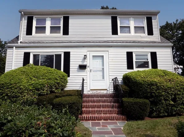 18 Ayles Rd, Hyde Park, MA 02136
