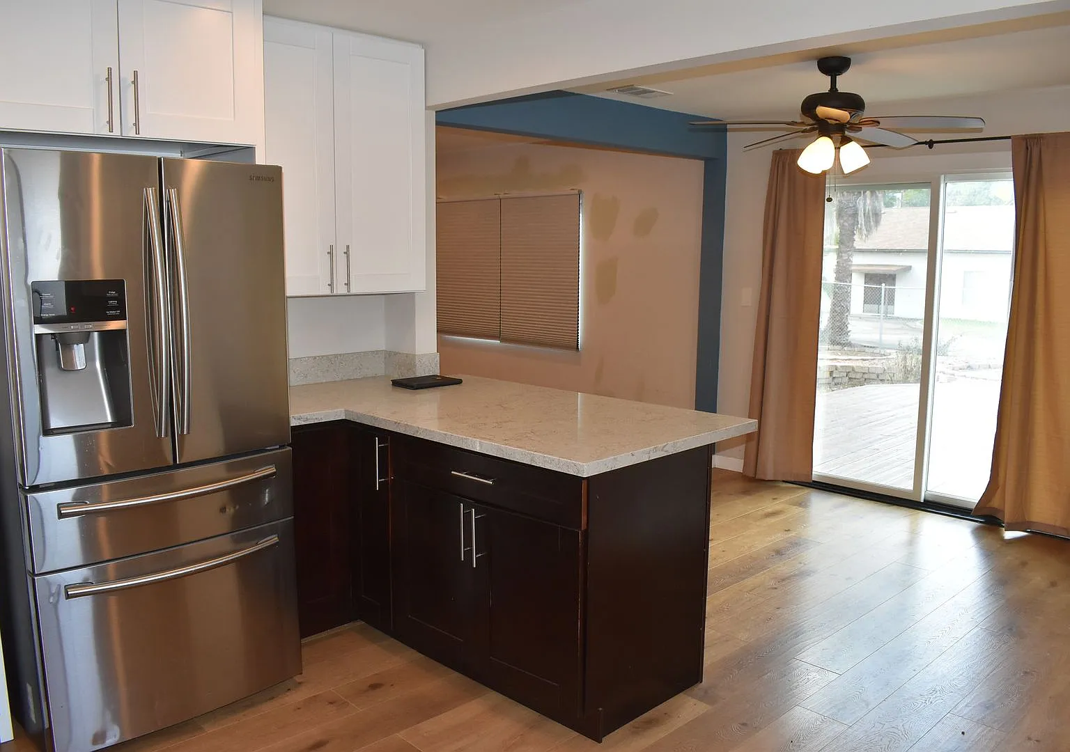 3 Bedroom Home with Solar, A/C & Large Backyard — Photo 4