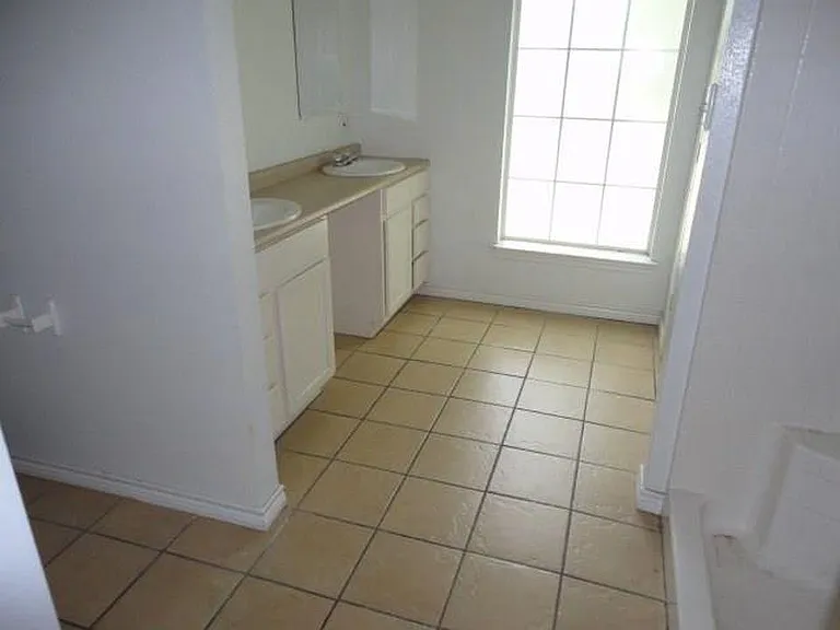 605 Lipscomb St — Photo 7