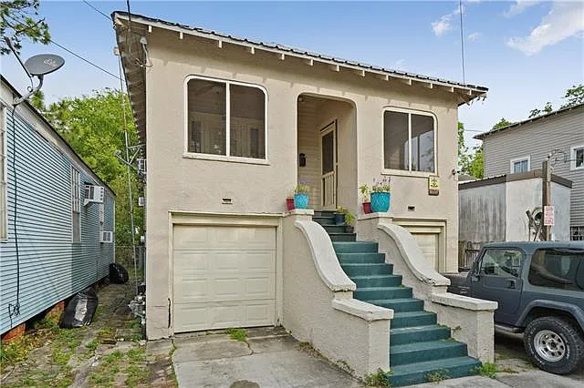 Building Photo - 217 N Bernadotte St