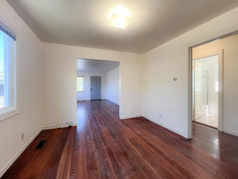 1054 Cornell Ave — Photo 18
