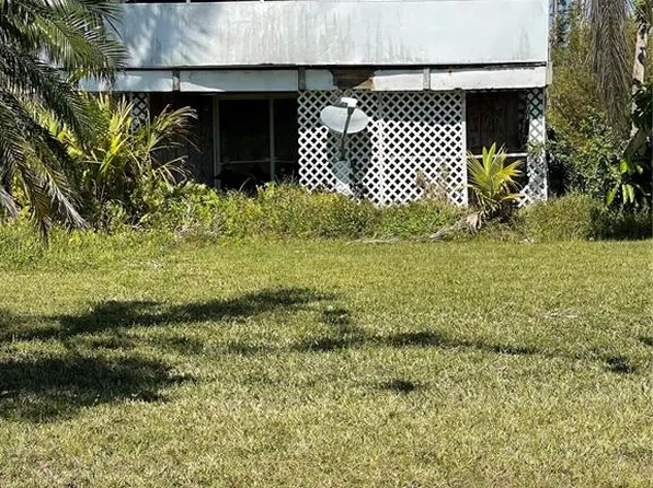 4694 Gulf Shore Rd, Saint James City, FL 33956