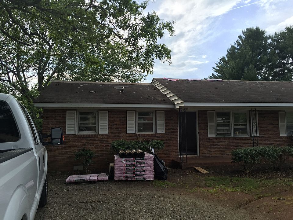 2nd image of 605 N Cansler St