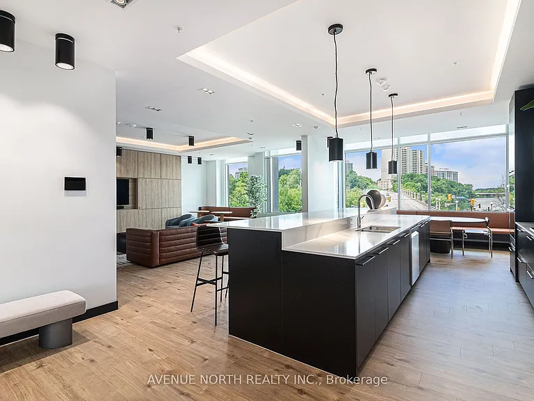 280 Montgomery St #1703 — Photo 9