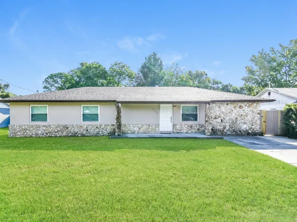 1096 Vincent Dr, Mount Dora, FL 32757