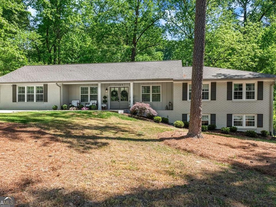 1st image of 2489 Brookcliff Way NE