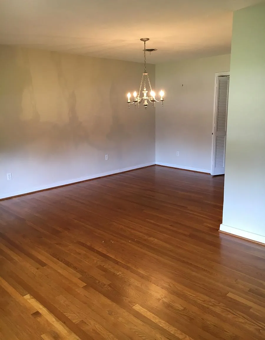 3 bed, 2.5 bath, 2022 sqft, $2,400 — Photo 4