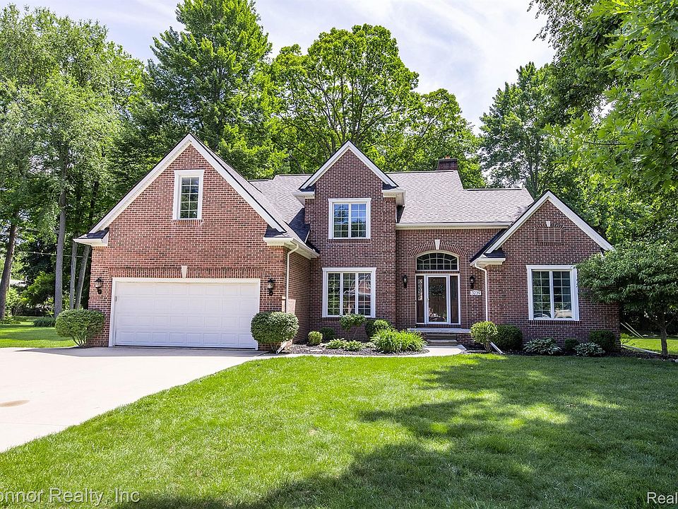 1st image of 3239 Turnberry