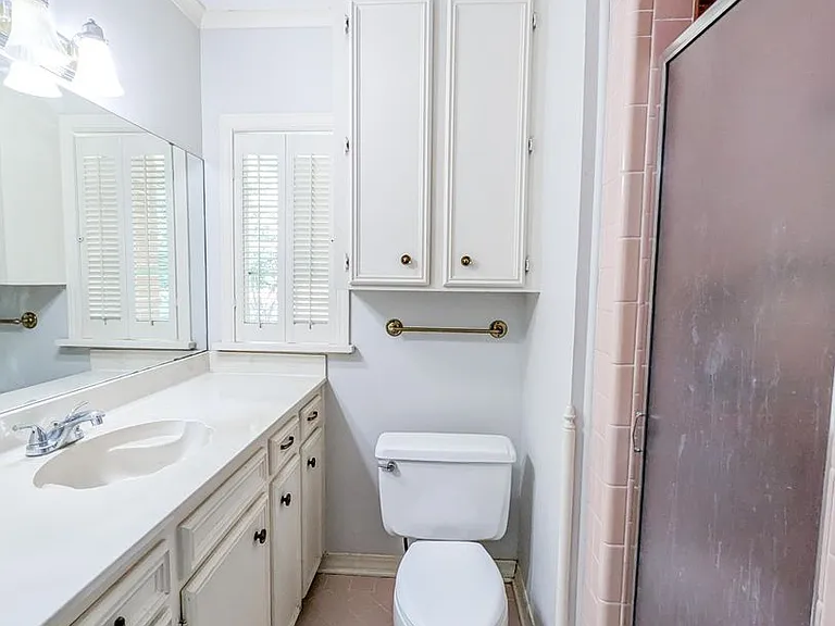 6231 Dillingham Ave — Photo 8