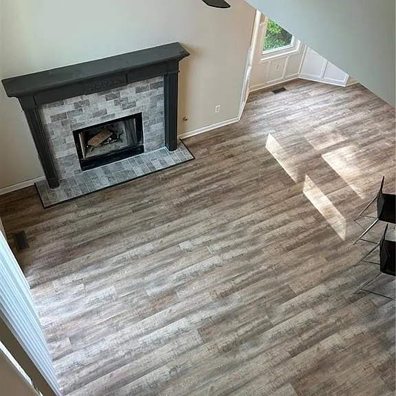 140 Stoneforest Dr — Photo 4