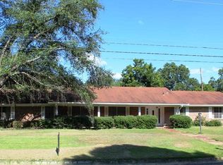 1101 S Elm St, New Boston, TX 75570