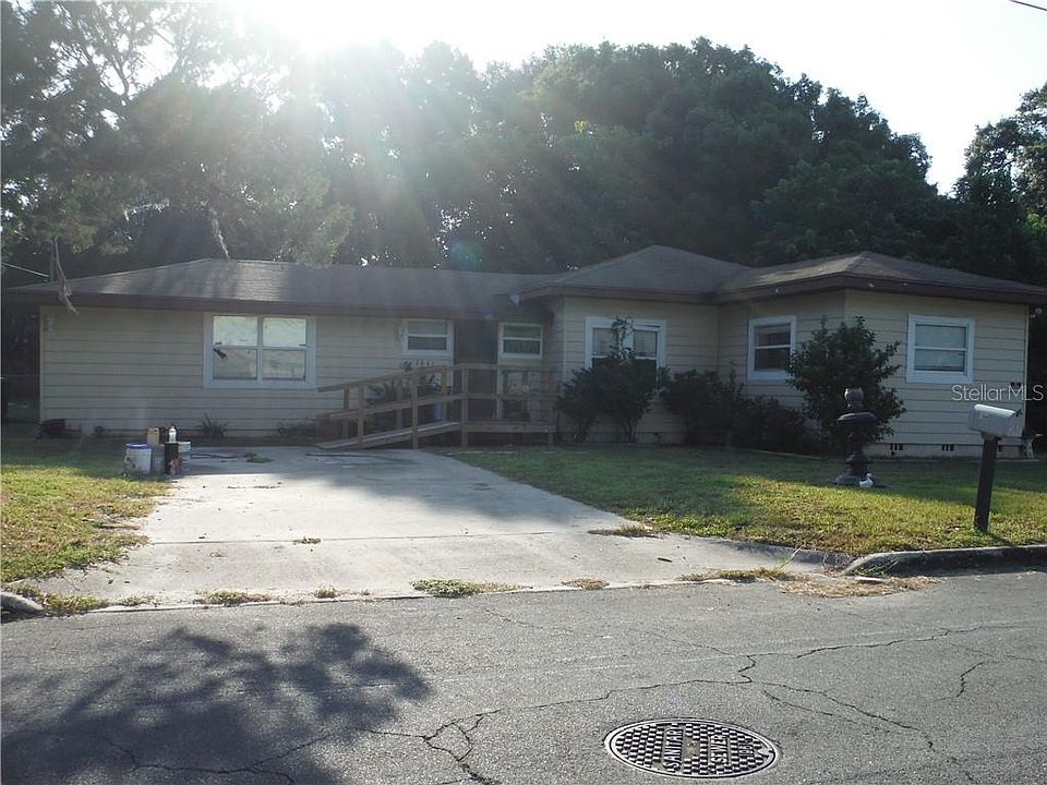 1st image of 1041 N Marion Ave