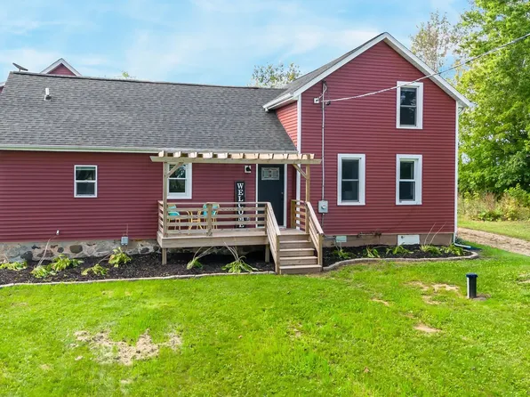 N1861 Winchester Rd, Hortonville, WI 54944