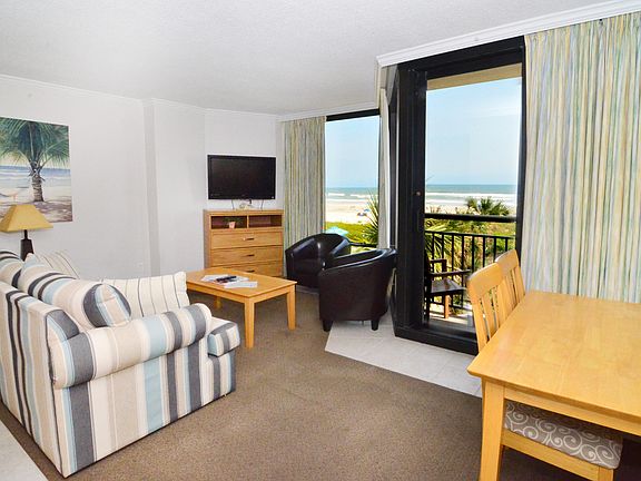 4th image of 2700 N Lumina Avenue #213