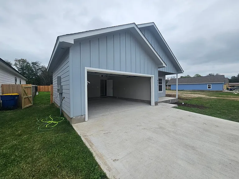 511 Moore St — Photo 19