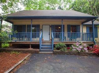 708 S Merritt Mill Rd, Chapel Hill, NC 27516