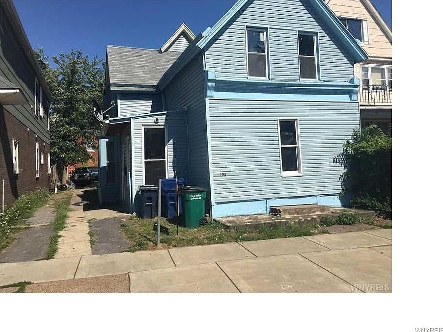 2nd image of 105 Baynes St