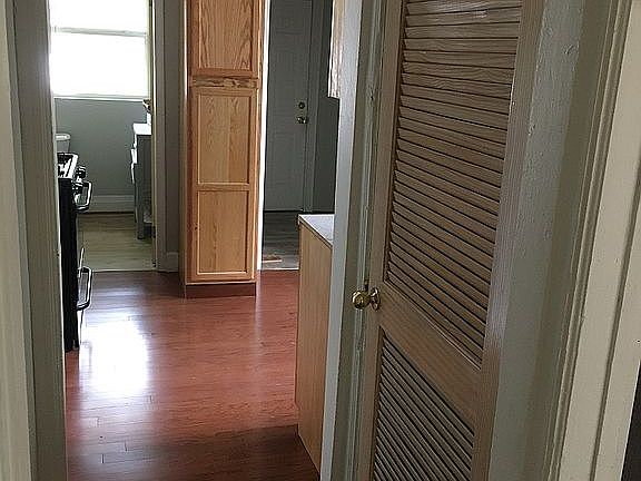 4th image of 1027 N Keystone Ave #1029