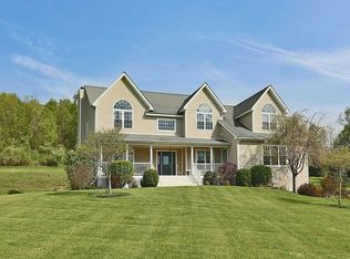 51 Buck Dr, Poughquag, NY 12570