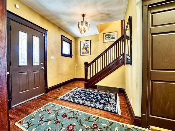 3rd image of 1529 Lake Ave