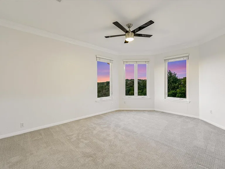 5506 Merrywing Cir — Photo 31