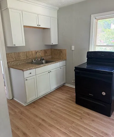 1311 N Flora Ave #B — Photo 6