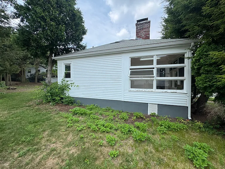 89 Stanley Rd — Photo 25