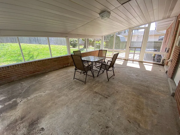 3106 Canterbury St — Photo 11