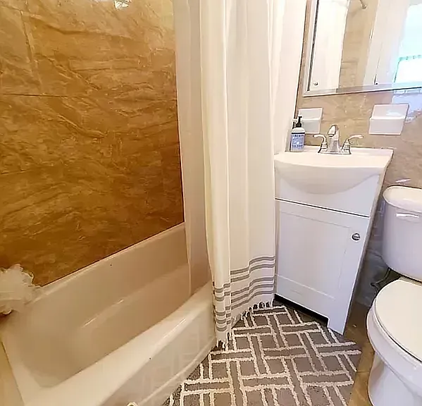 27 W 76th St #2F — Photo 4
