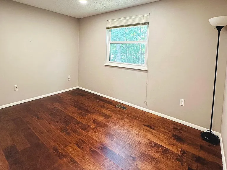 8201 Terra Grande Ave — Photo 17