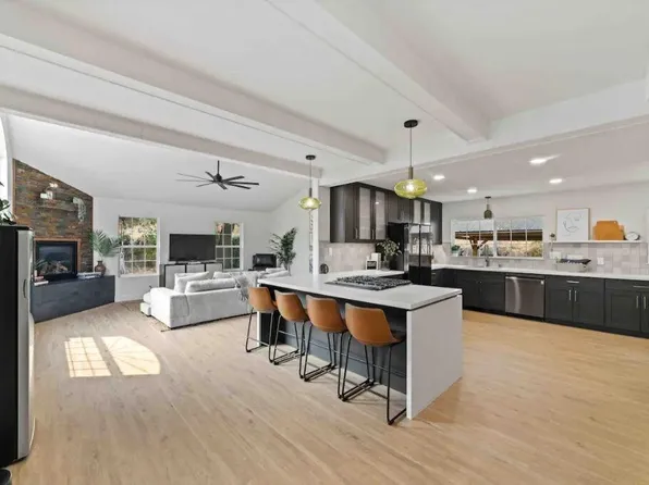 570 Guadalupe Dr, El Dorado Hills, CA 95762