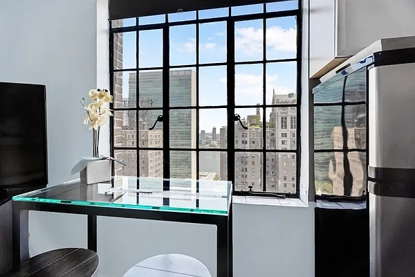 Rented by Level Group | media 61