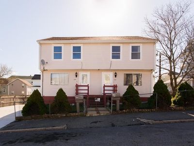 290 Blackstone St, Fall River, MA, 02721