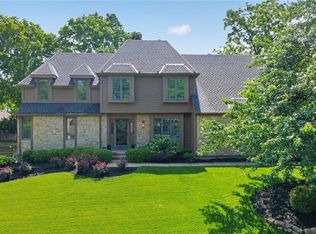 12001 Wenonga Ln, Leawood, KS 66209