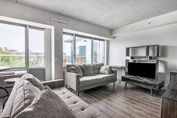 Rented by Five Stone NYC LLC | media 2