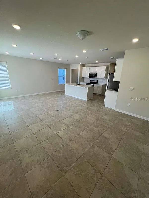 4 bed, 2.0 bath, 1662 sqft, $2,250 — Photo 4