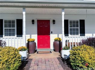 215 Academy Woods Dr, Jefferson, GA 30549