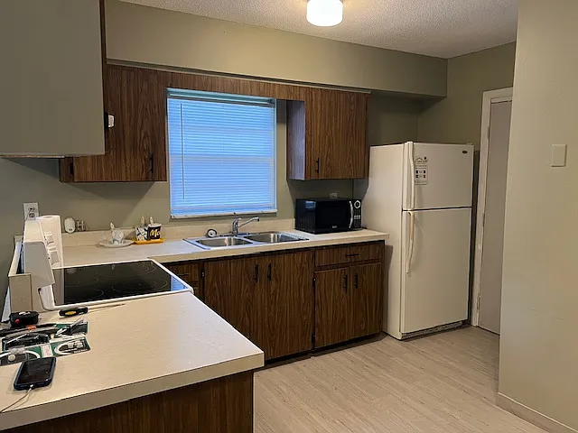 2214 Vincent Rd — Photo 2