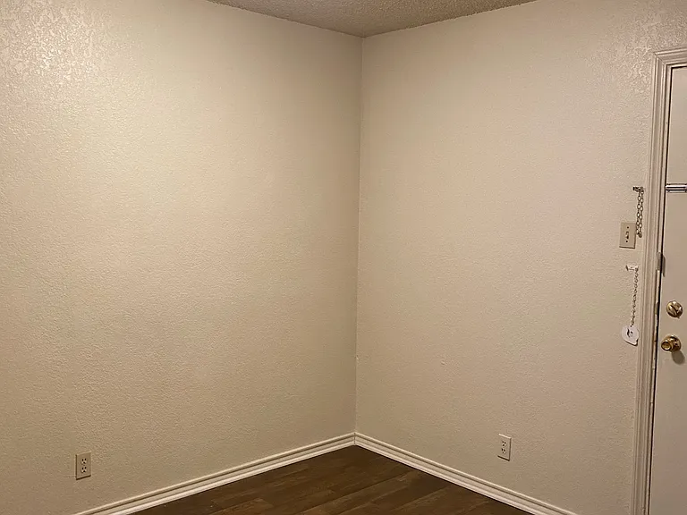 605 Meadow View Ct #1 — Photo 6