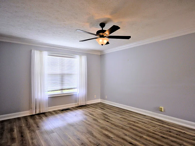 135 Excell Rd #402 — Photo 6