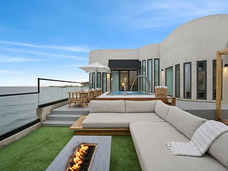 22640 Pacific Coast Hwy — Photo 93